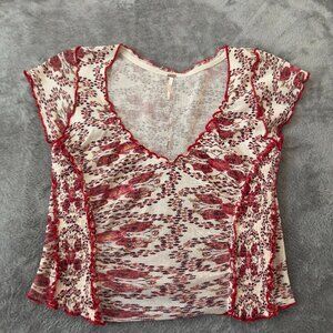 Free People Oh My Baby Tee Women's MEDIUM Lettuce Him Cropped Shirt Floral